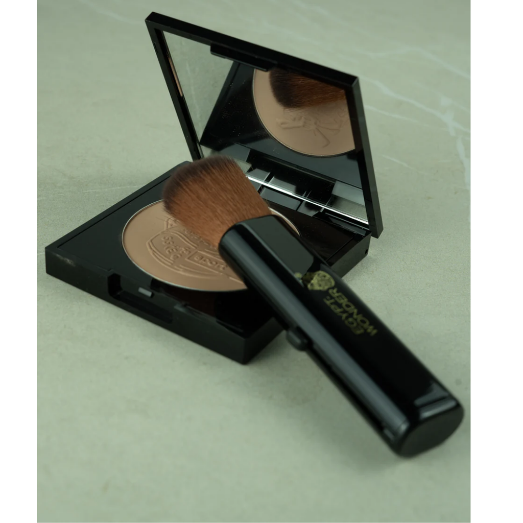 Egypt Wonder Compact Matt Set – Mineraalipuuteri + Sivellin 10 g-Egypt Wonder-Kauneustori