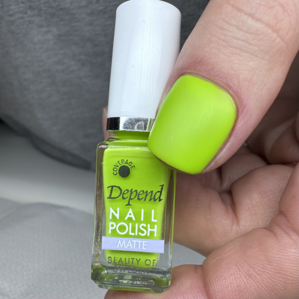 Depend Kynsilakka 815, 5 ml Matta-Depend kynsilakat-Kauneustori